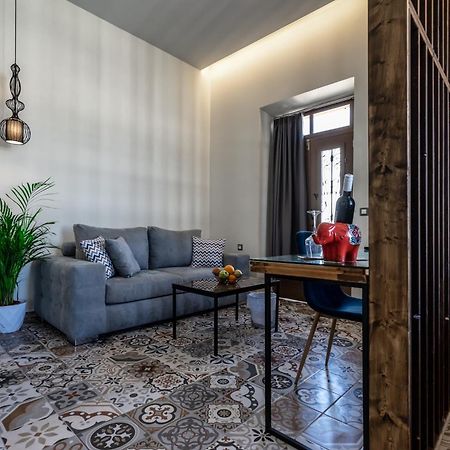 Casa Poli Suites Rhodes City エクステリア 写真