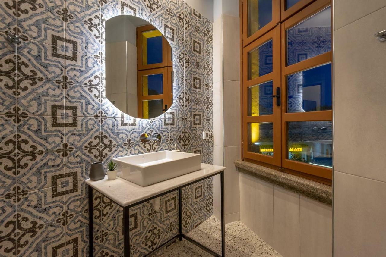 Casa Poli Suites Rhodes City エクステリア 写真