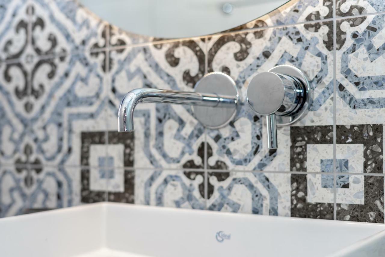 Casa Poli Suites Rhodes City エクステリア 写真