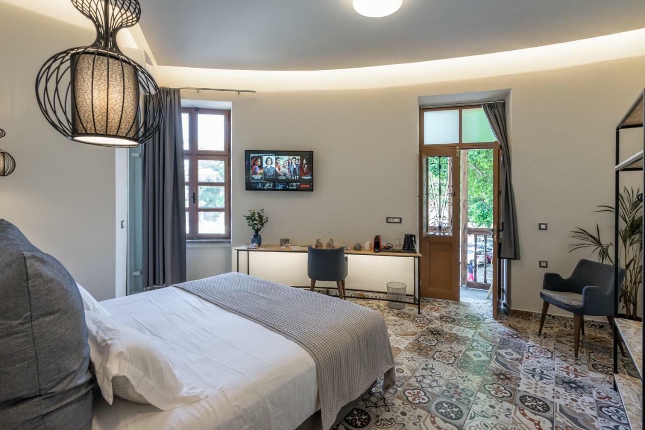 Casa Poli Suites Rhodes City エクステリア 写真