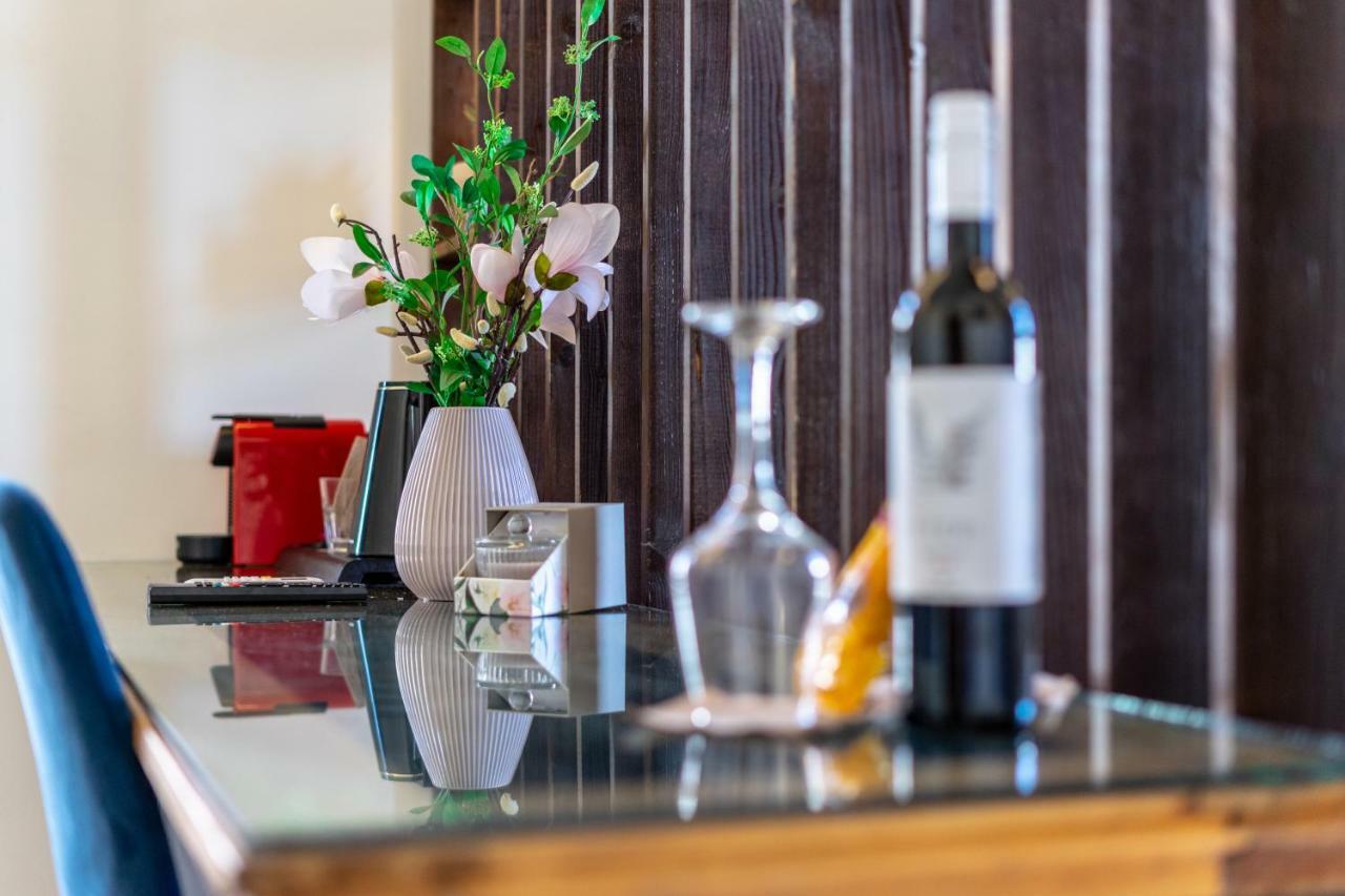 Casa Poli Suites Rhodes City エクステリア 写真