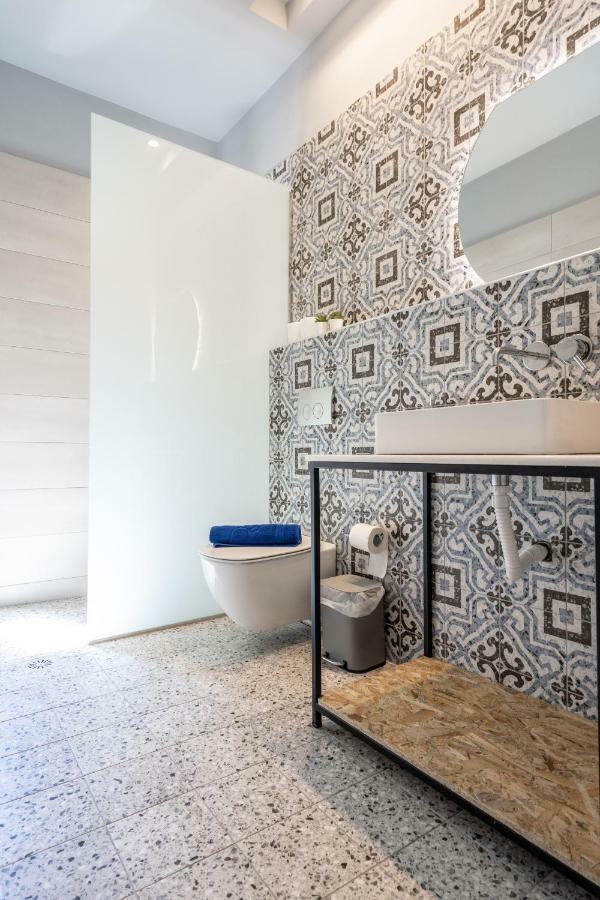 Casa Poli Suites Rhodes City エクステリア 写真